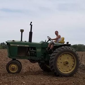 Meet your Posher, Brady